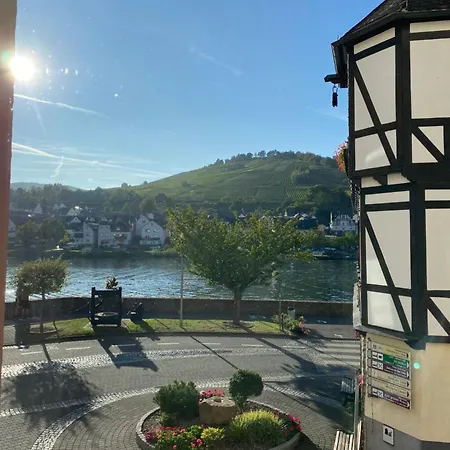 Ferienwohnung Zentral An Der Moselpromenade Zell Extérieur photo